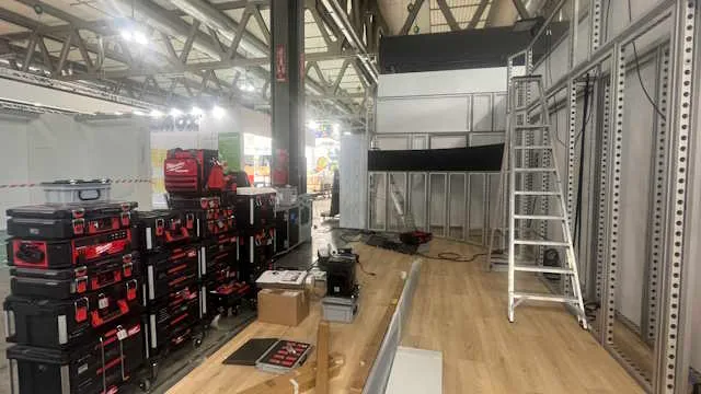 Behind the scenes - Stand build Milan Congress