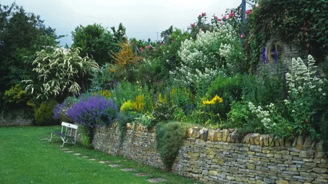 brick border wall