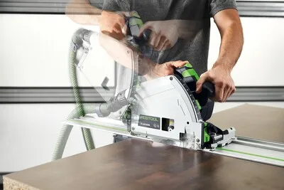 man works with Festool TS 60 K