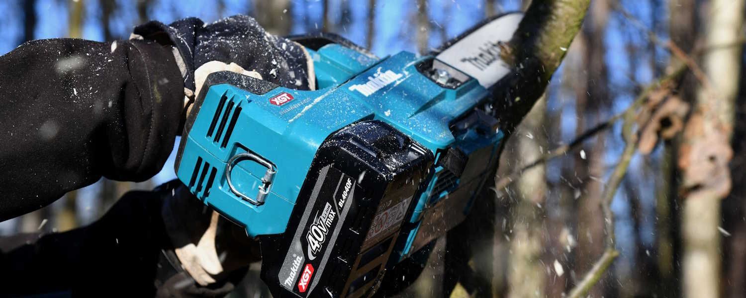 Makita BL4040F — the Light Battery for Heavy Tasks